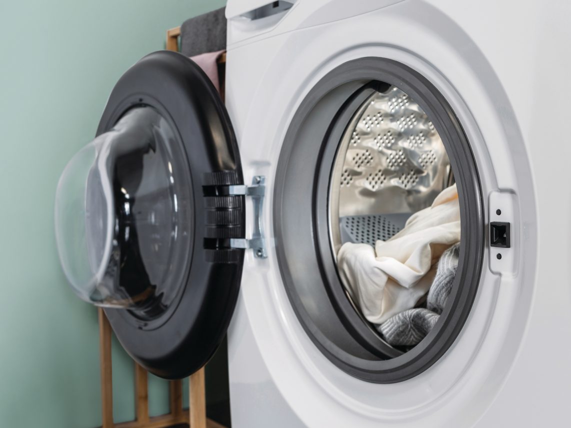 
Smad 9Kg Front Load Steam Washing Machine with Large Porthole Design