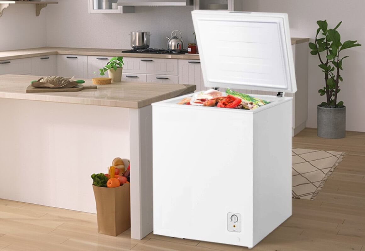 
Smad 297L White Deep Chest Freezer with Modern insulating material
