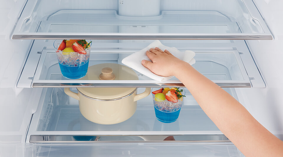 
Smad 7 Cu. Ft. White Top Freezer Refrigerator with Adjustable shelf